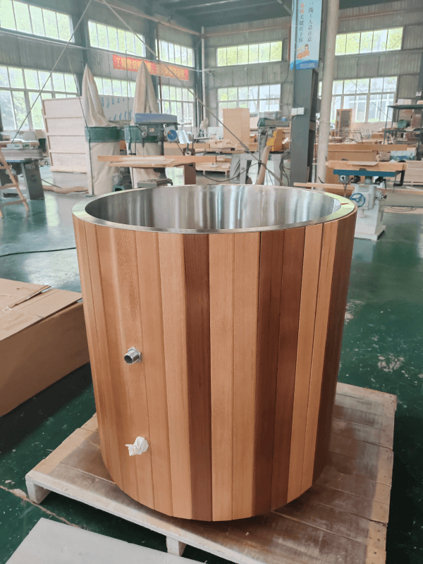 Round-Wooden-Outdoor-Water-Ice-Pail-for-Soaking-Ice-Bath-SPA-Sauna-Recovery-Cold-Plunge-Chiller-Machine