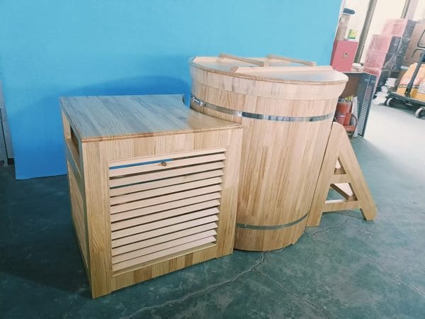 modern-spa-tub-traditional-wood-ice-bath-barrel-indoor-outdoor-wellness-fitness-cold-plunge-soaking-steps